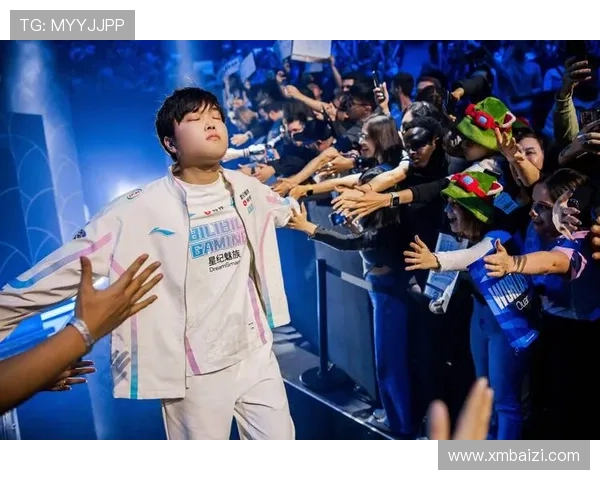 《英雄联盟全球总决赛落幕 SKT再次加冕冠军实力证明电竞王朝再度崛起》